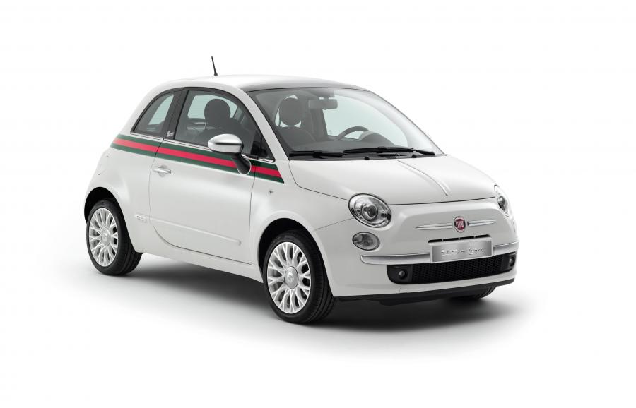  Fiat 500 by Gucci 2011 года  (фото 2 из 8)